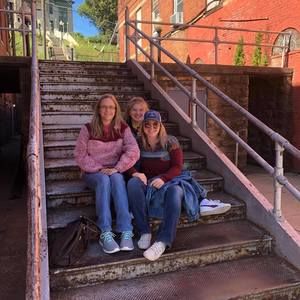 Meet your Posher, Christy